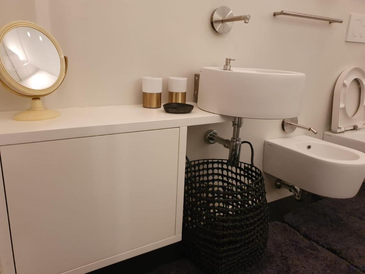 Giulia'S Coliseum Apartment Рим Екстериор снимка