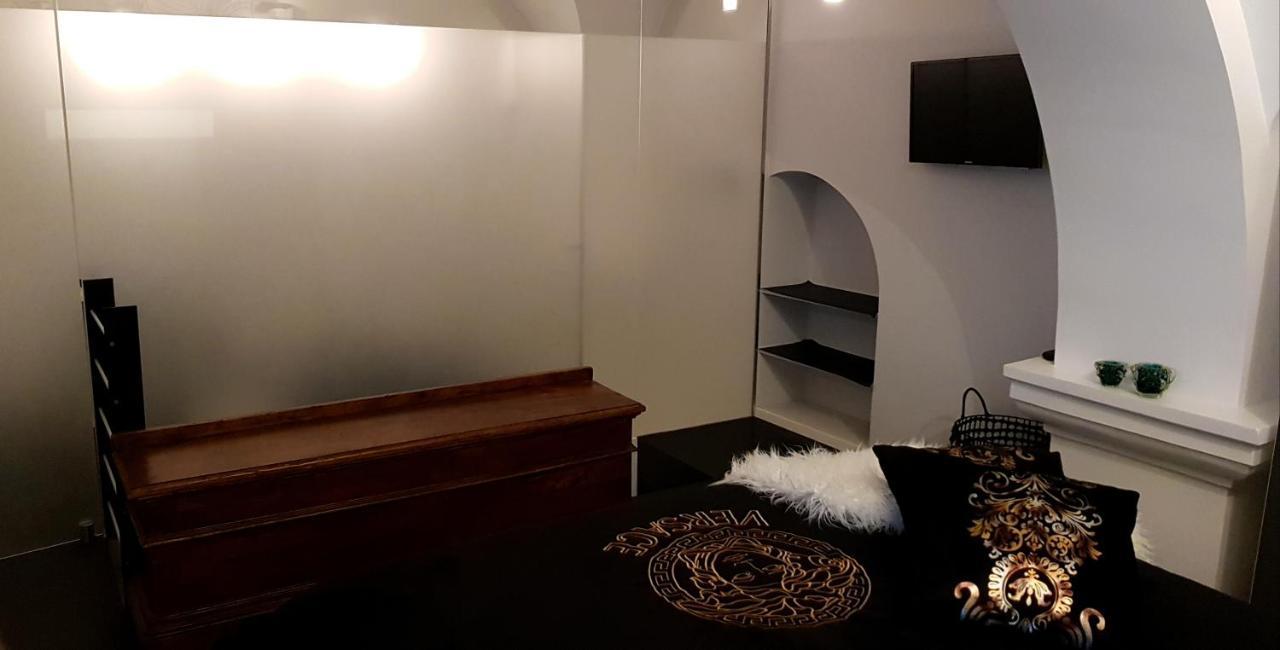 Giulia'S Coliseum Apartment Рим Екстериор снимка